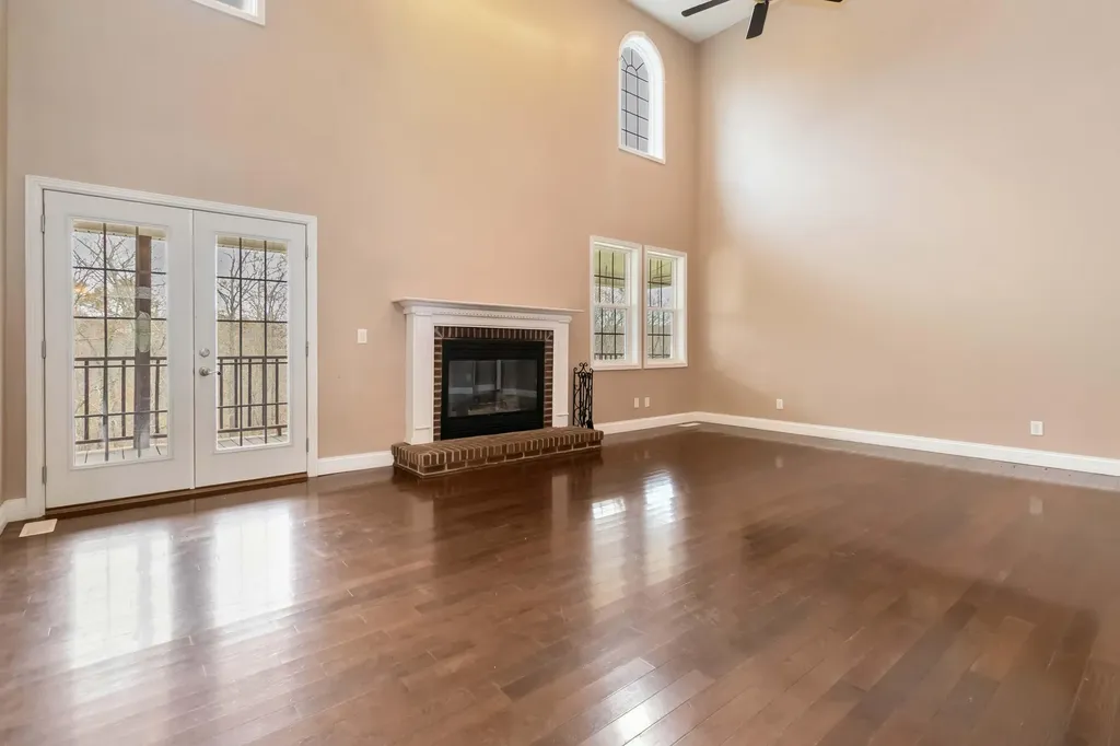 254 Deerfield Lane Dunnville KY 42528