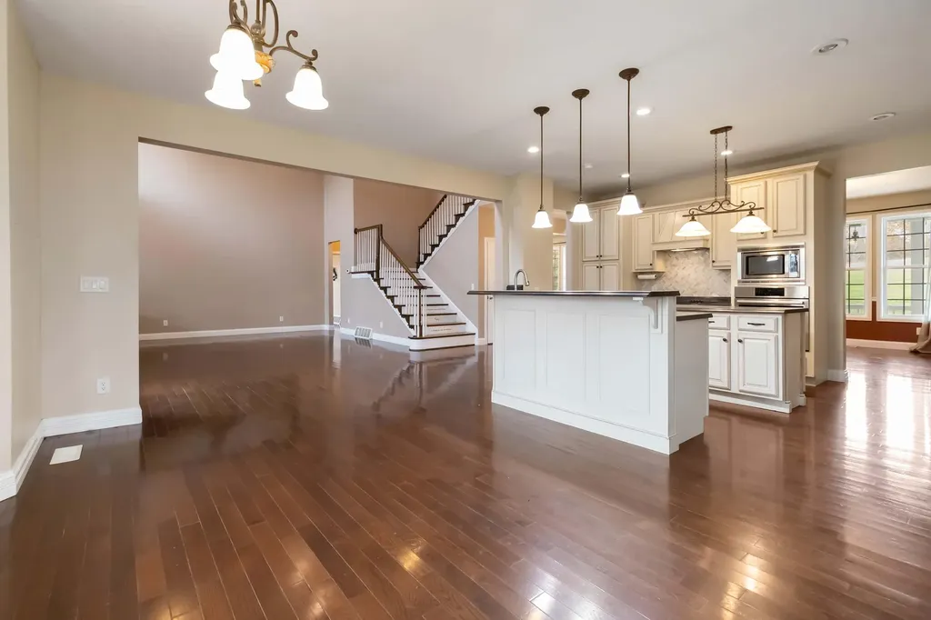 254 Deerfield Lane Dunnville KY 42528