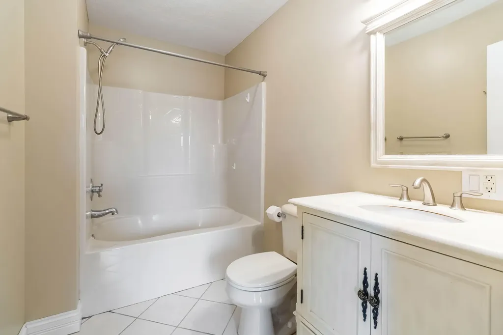 254 Deerfield Lane Dunnville KY 42528
