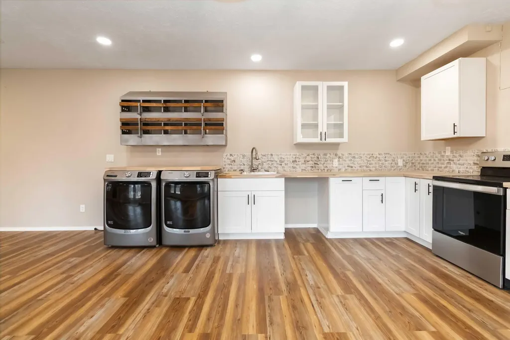 254 Deerfield Lane Dunnville KY 42528