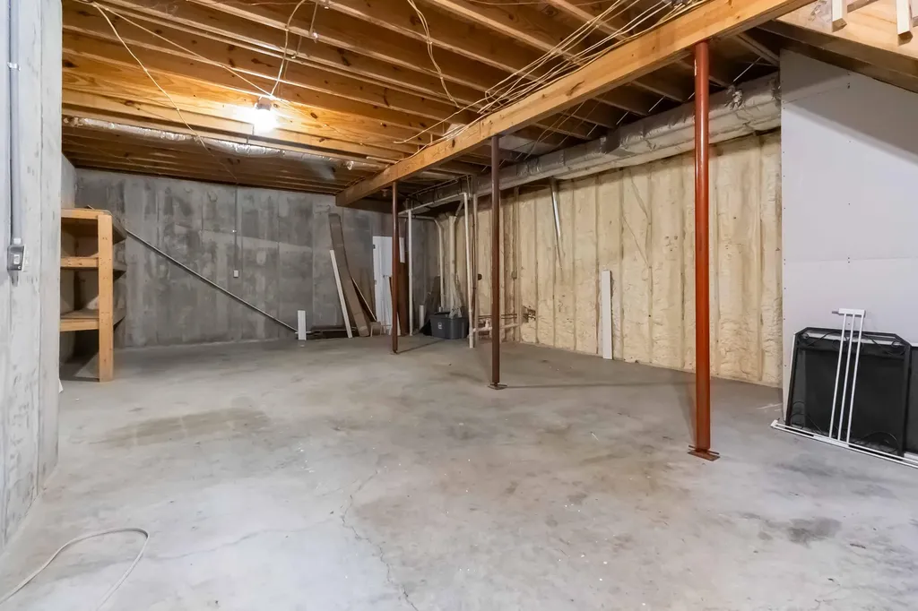 254 Deerfield Lane Dunnville KY 42528