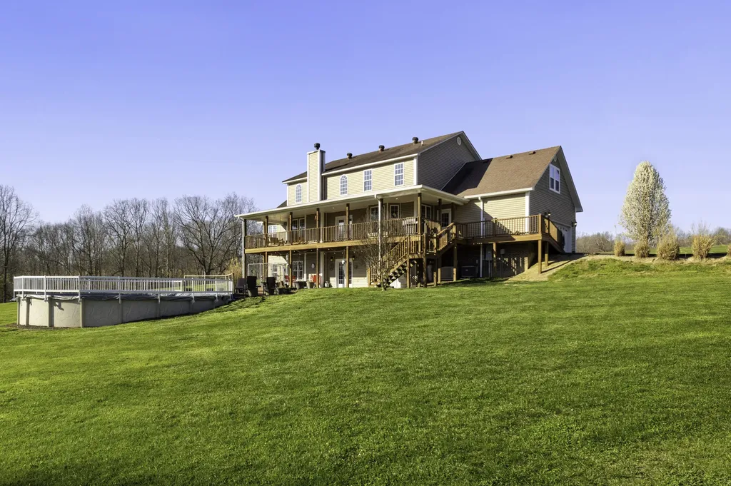 254 Deerfield Lane Dunnville KY 42528