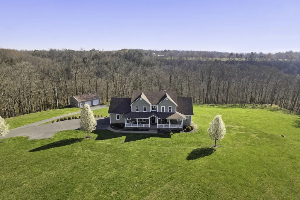 254 Deerfield Lane Dunnville KY 42528