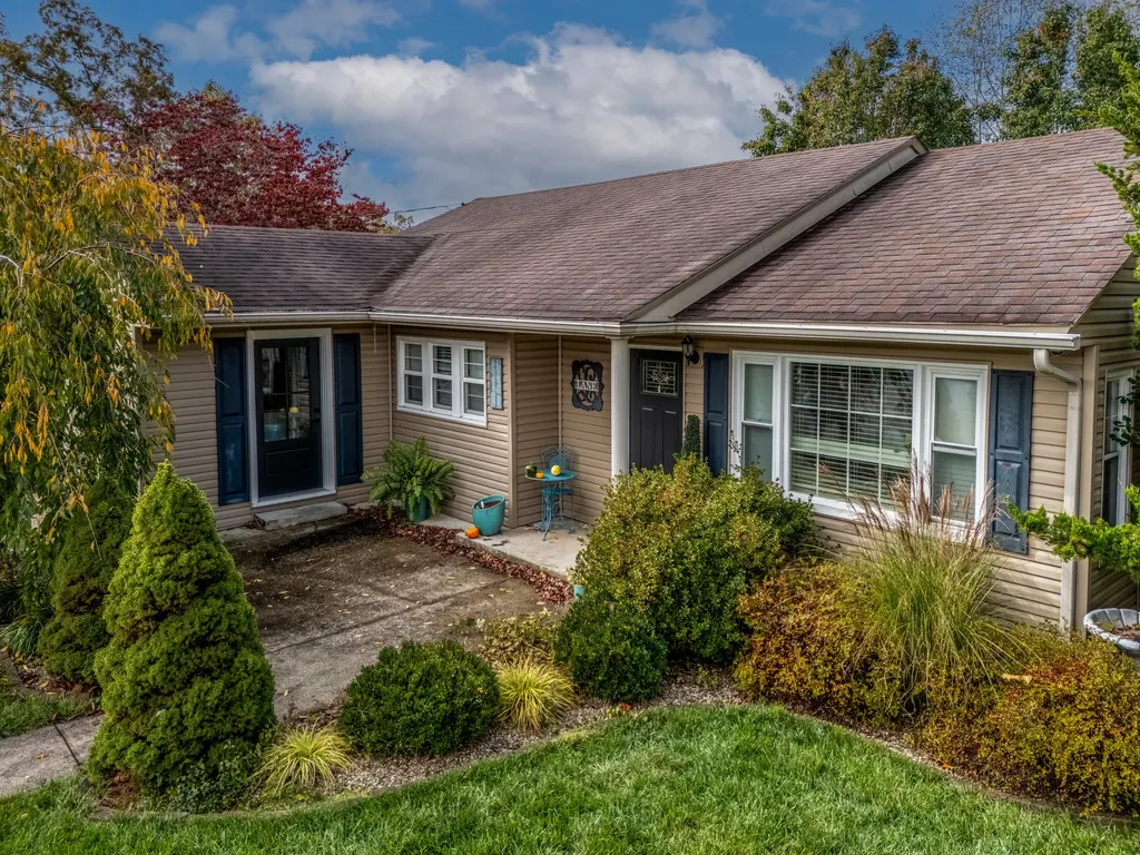 419 Liberty Road West Liberty KY 41472