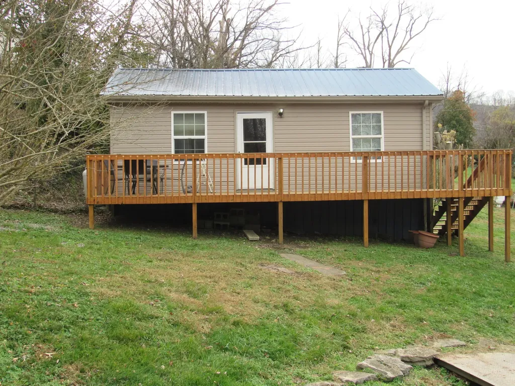 3208 Ford Hampton Road Winchester KY 40391