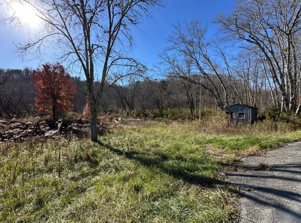 4491 Tyes Ferry Road Rockholds KY 40759