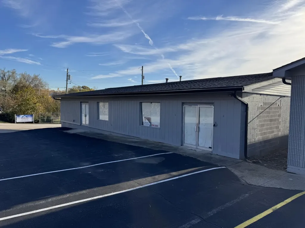 4976 Old Versailles Road Lexington KY 40510