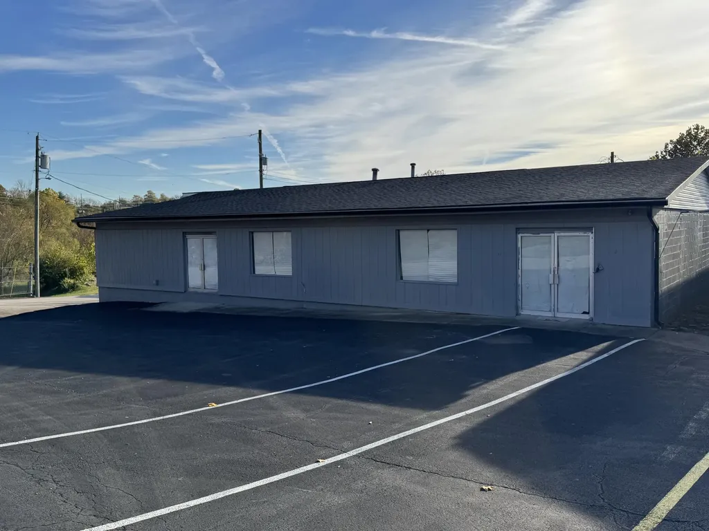 4976 Old Versailles Road Lexington KY 40510