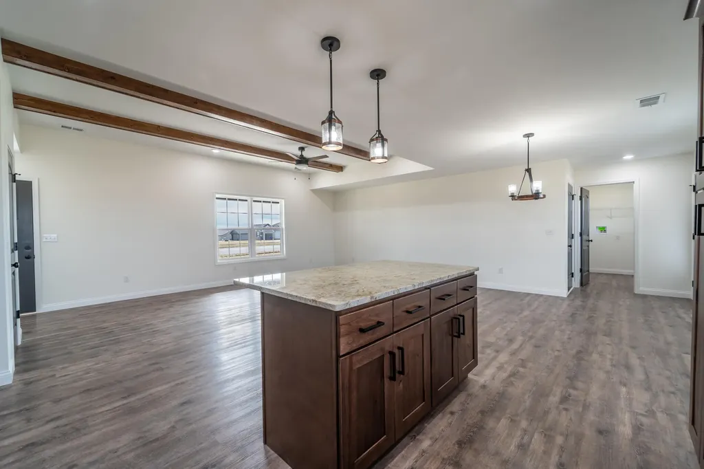 567 Middle Creek Way Berea KY 40403