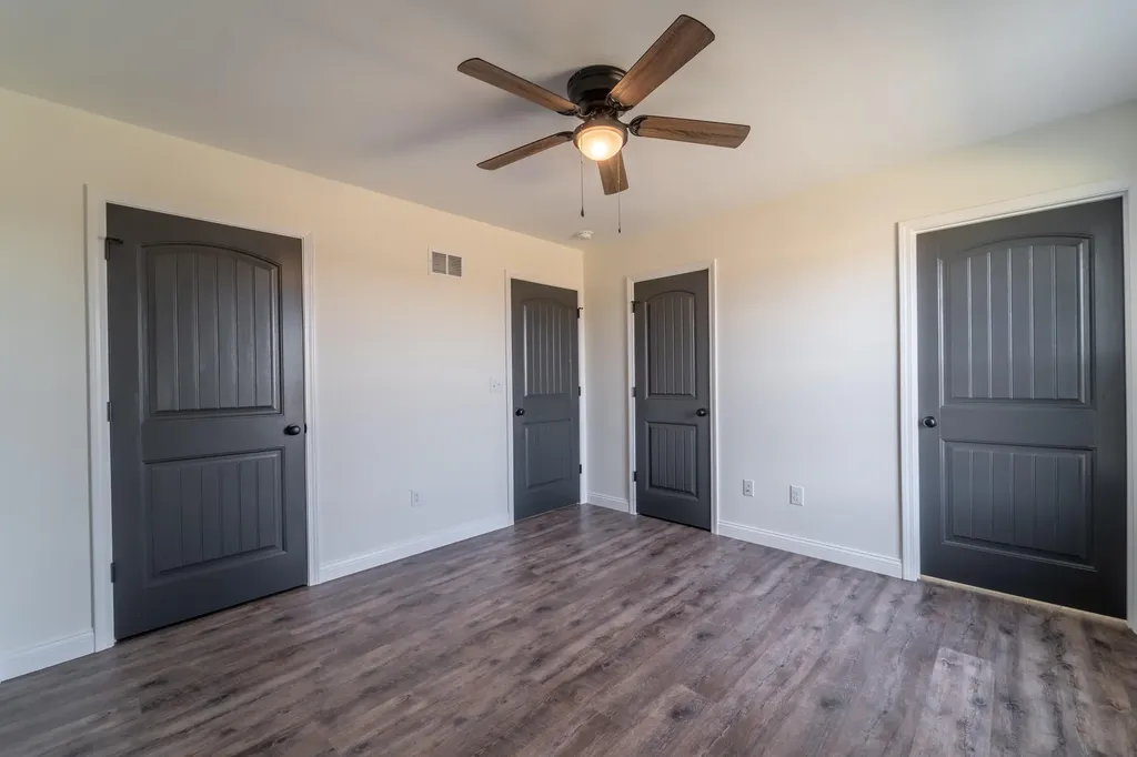 567 Middle Creek Way Berea KY 40403