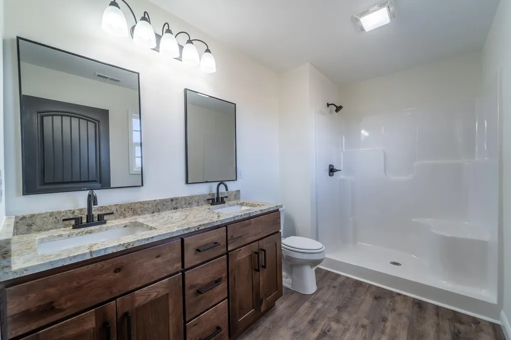567 Middle Creek Way Berea KY 40403