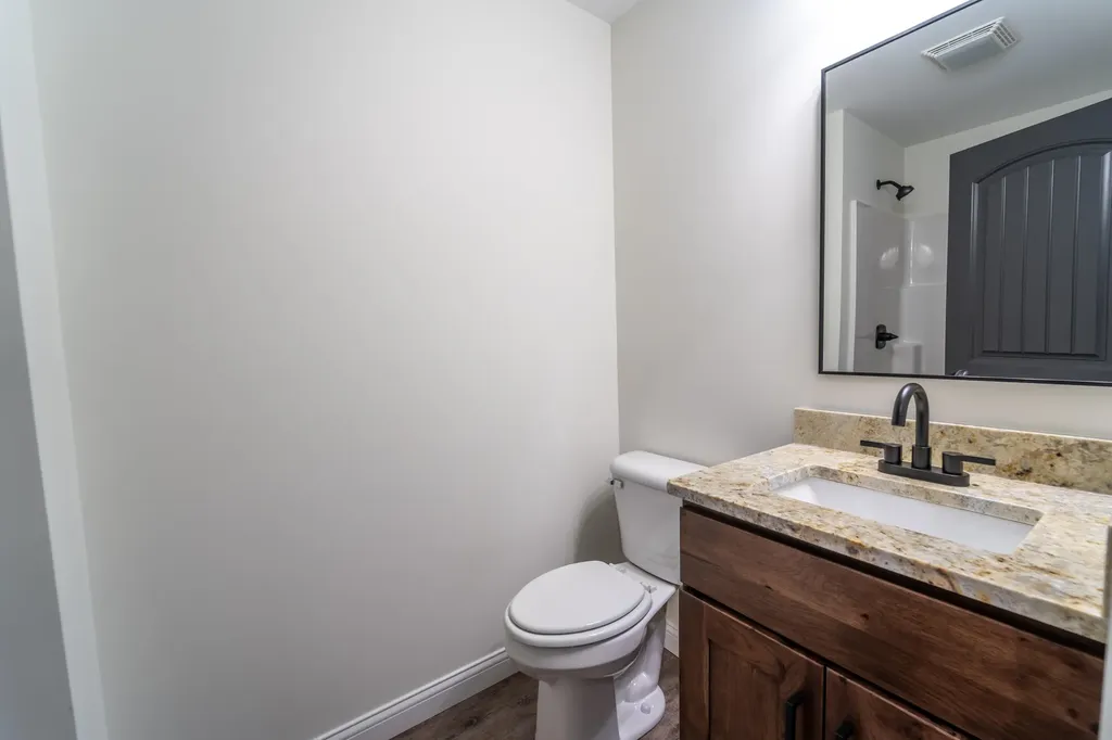 567 Middle Creek Way Berea KY 40403