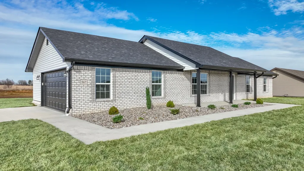 567 Middle Creek Way Berea KY 40403