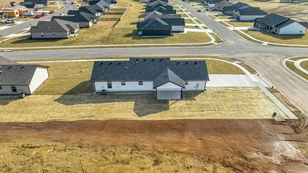 567 Middle Creek Way Berea KY 40403