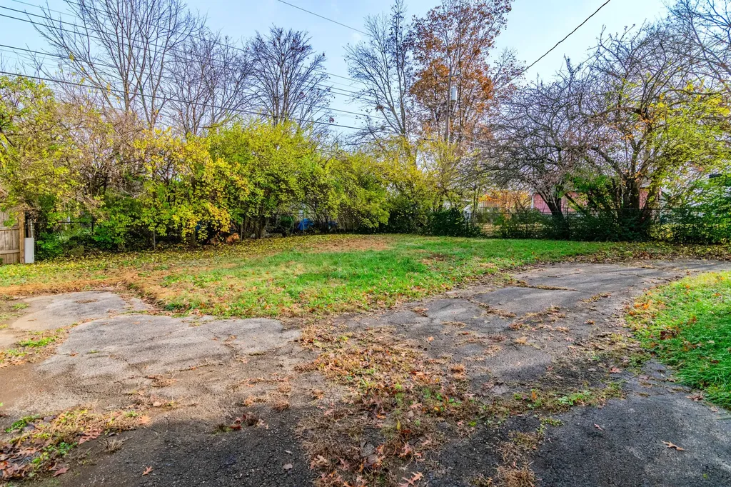 3668 King Arthur Drive Lexington KY 40517