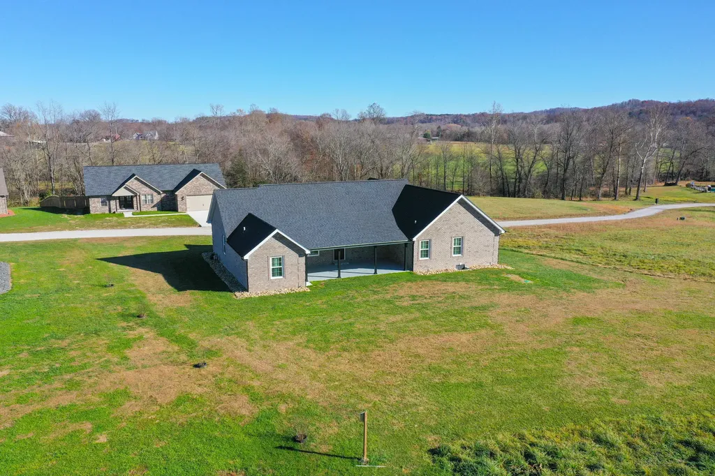 135 Jolynn Drive London KY 40744