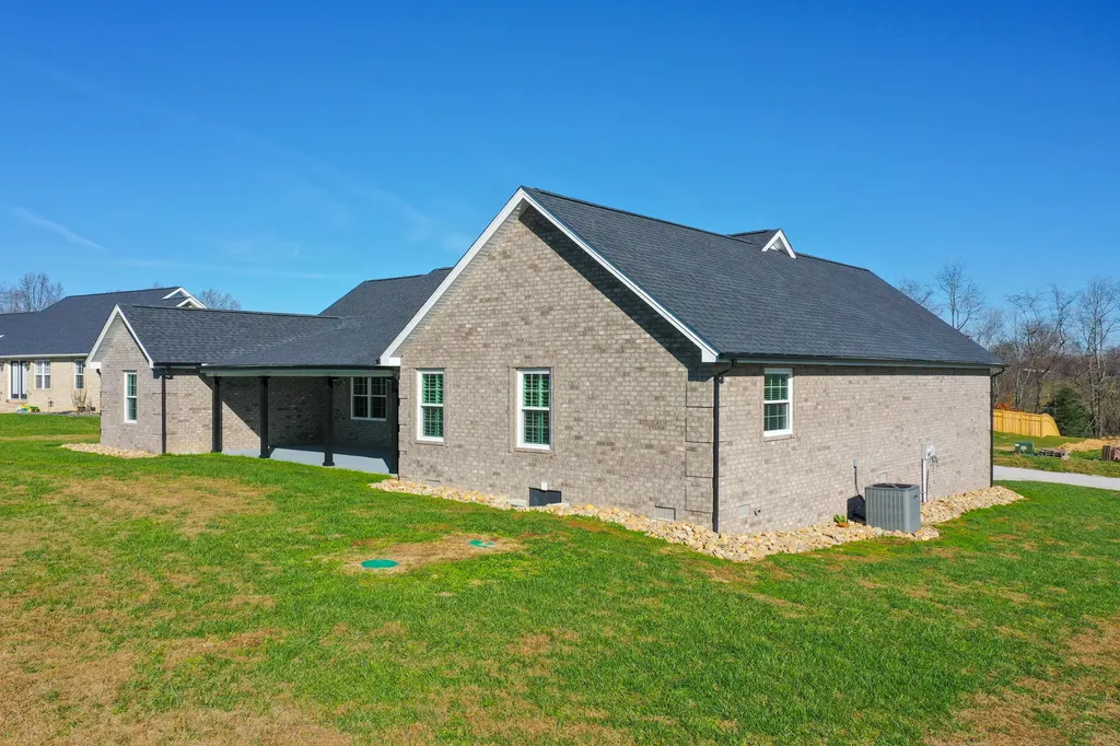 135 Jolynn Drive London KY 40744