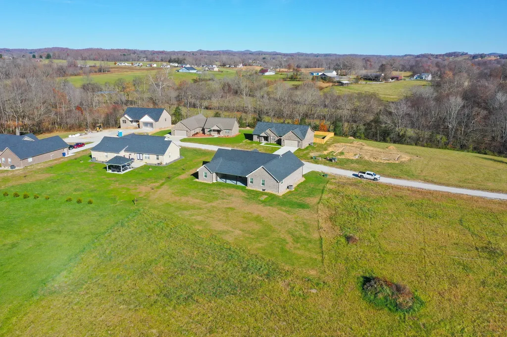 135 Jolynn Drive London KY 40744