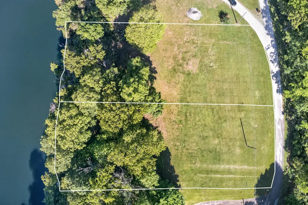 763 Lots 110/111 Herrington Woods Harrodsburg KY 40330