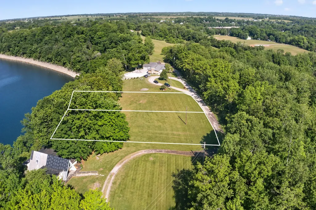 763 Lots 110/111 Herrington Woods Harrodsburg KY 40330