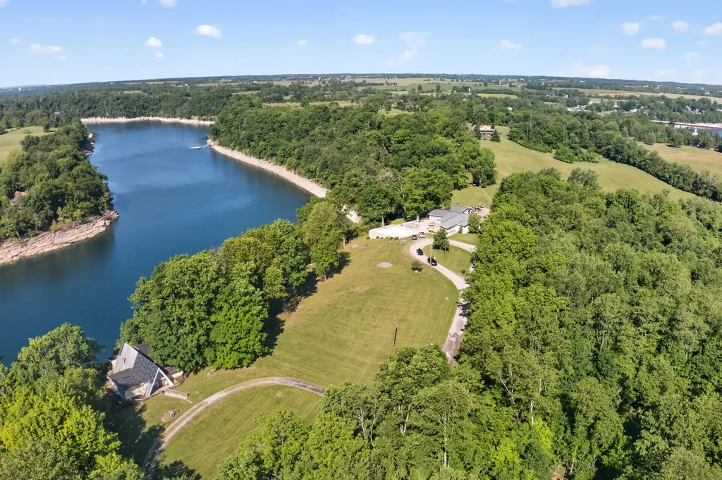 763 Lots 110/111 Herrington Woods Harrodsburg KY 40330