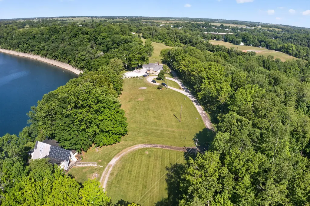 763 Lots 110/111 Herrington Woods Harrodsburg KY 40330