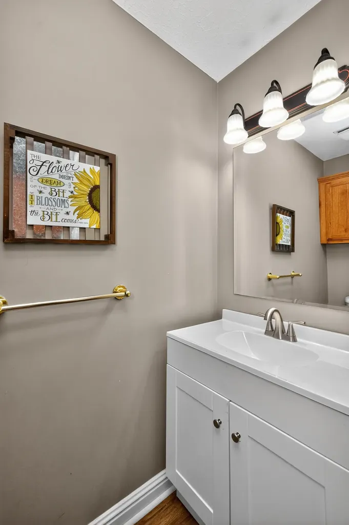 244 Claire De Lune Harrodsburg KY 40330