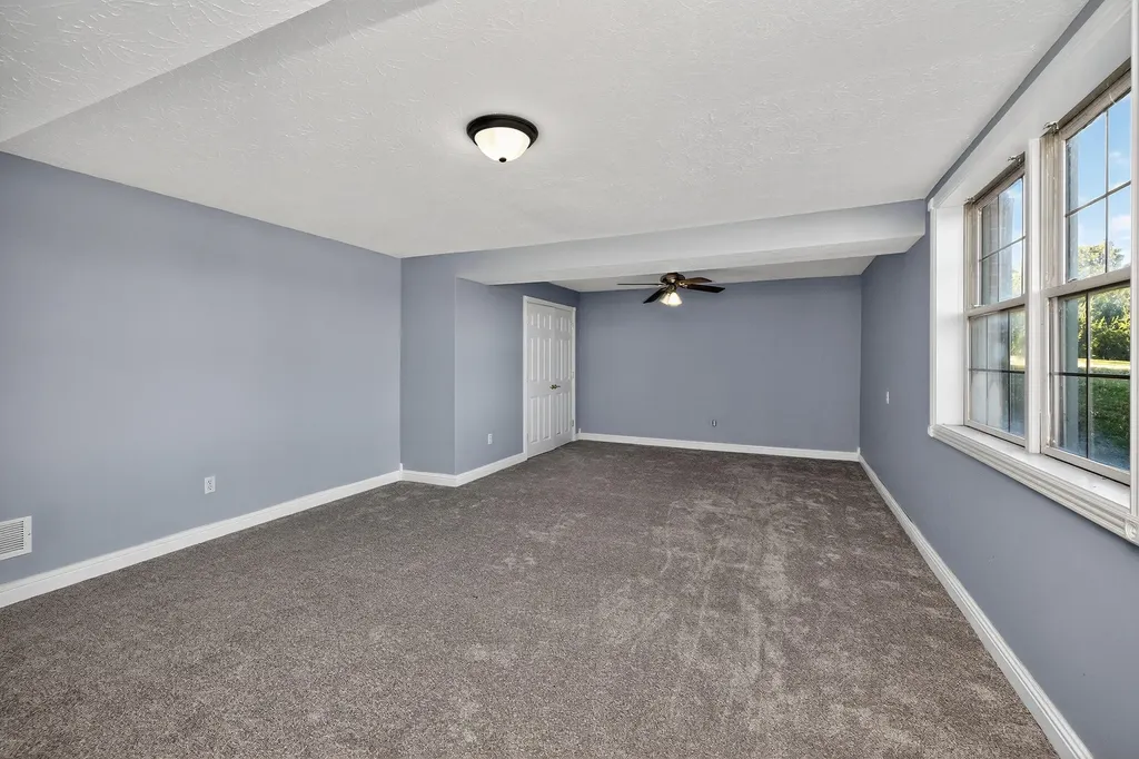 244 Claire De Lune Harrodsburg KY 40330