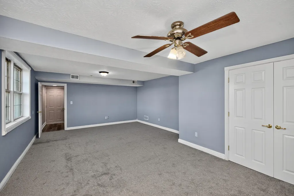 244 Claire De Lune Harrodsburg KY 40330