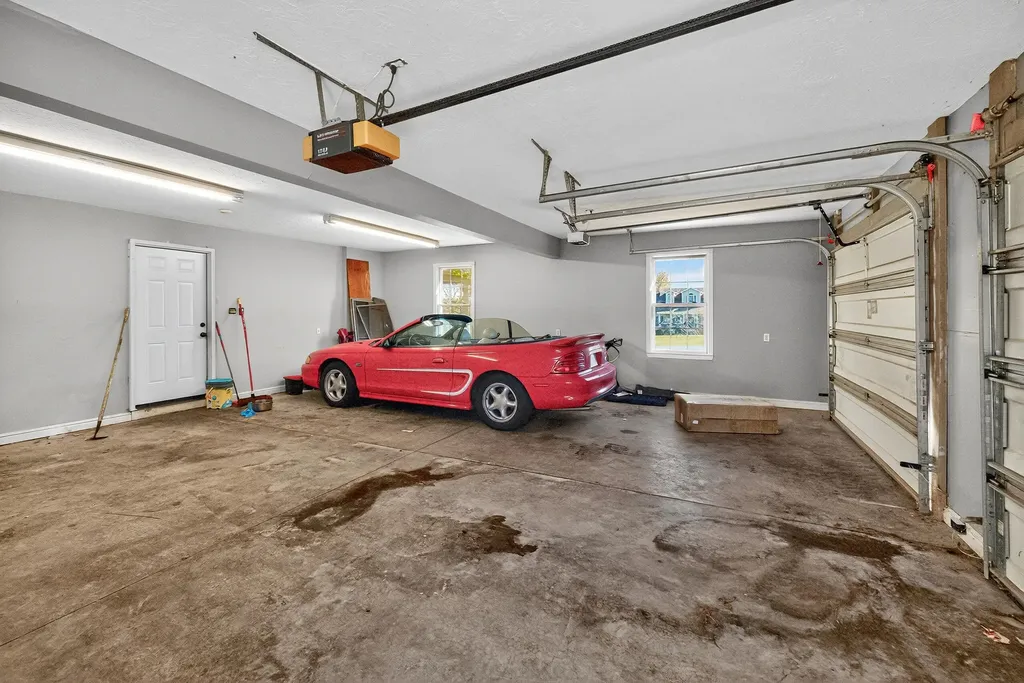 244 Claire De Lune Harrodsburg KY 40330