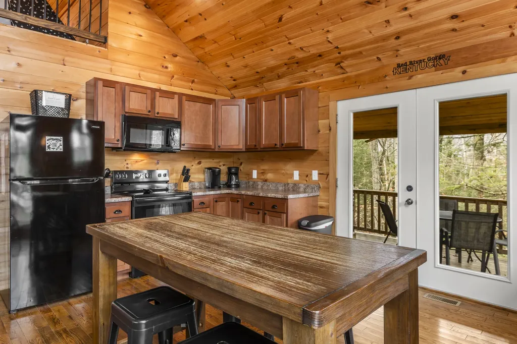124 Deepwoods Drive Rogers KY 41365