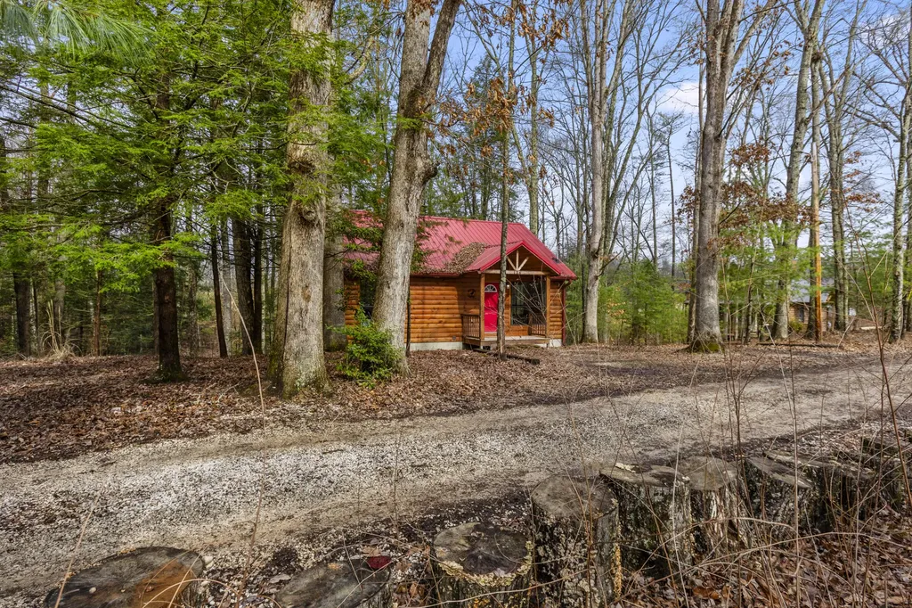 124 Deepwoods Drive Rogers KY 41365