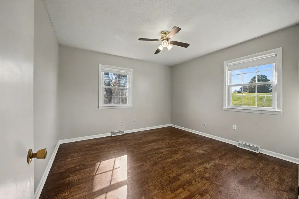 240 Susan Drive Richmond KY 40475