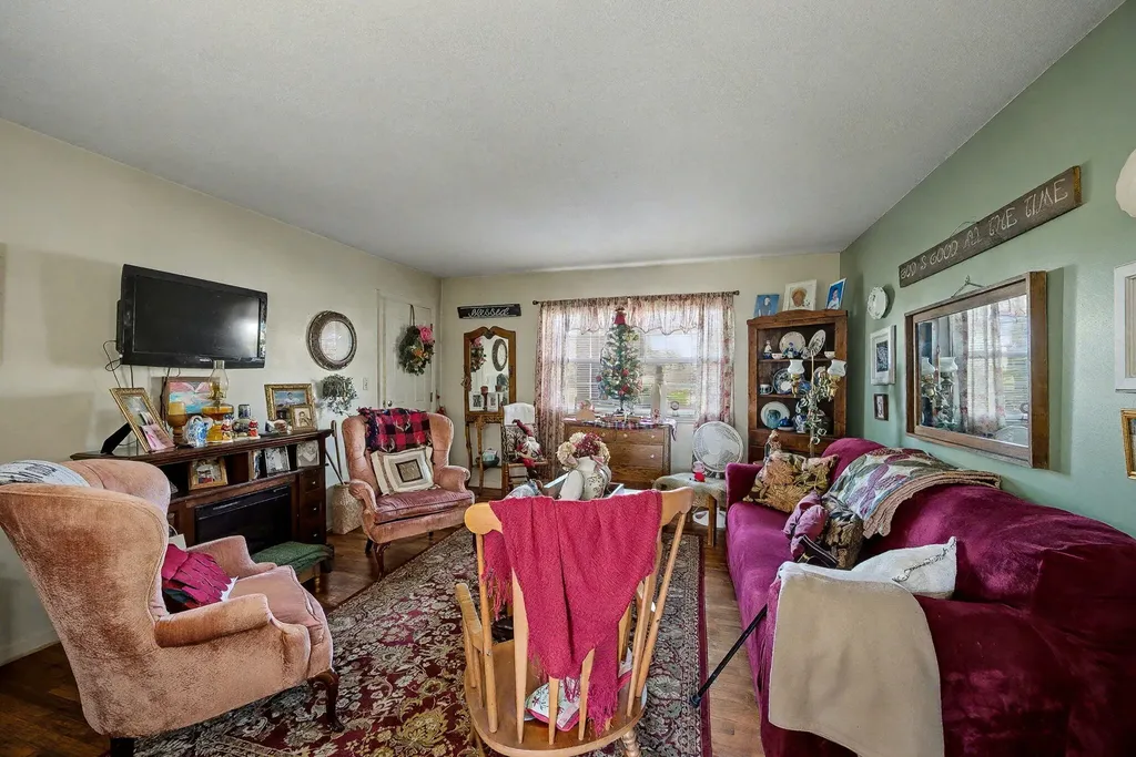240 Susan Drive Richmond KY 40475