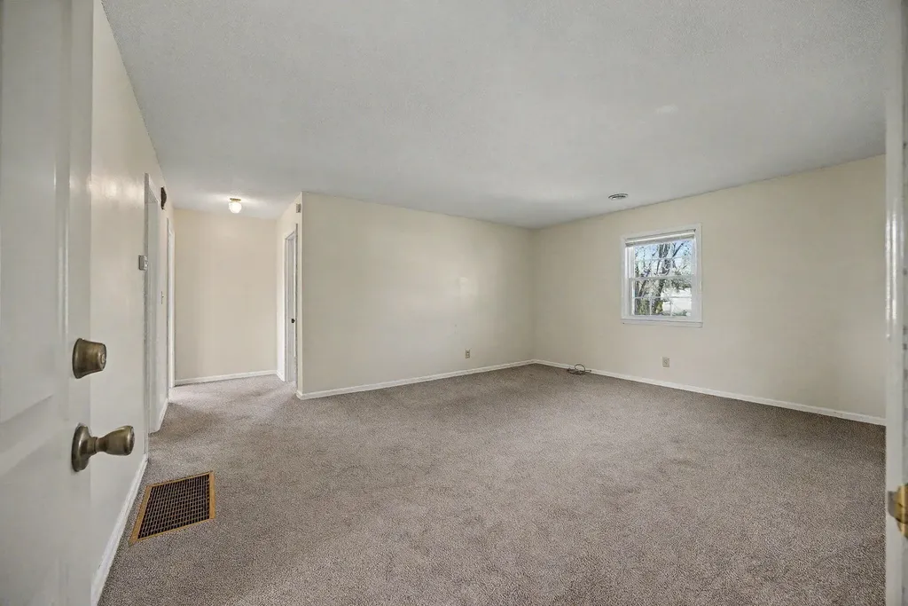 240 Susan Drive Richmond KY 40475