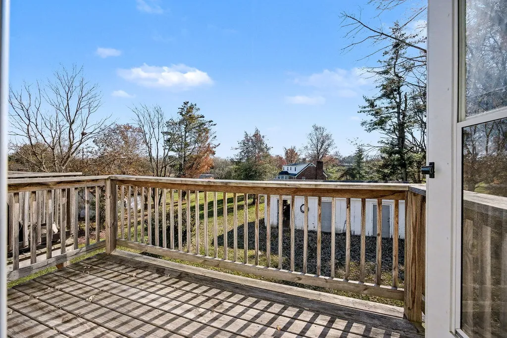 240 Susan Drive Richmond KY 40475
