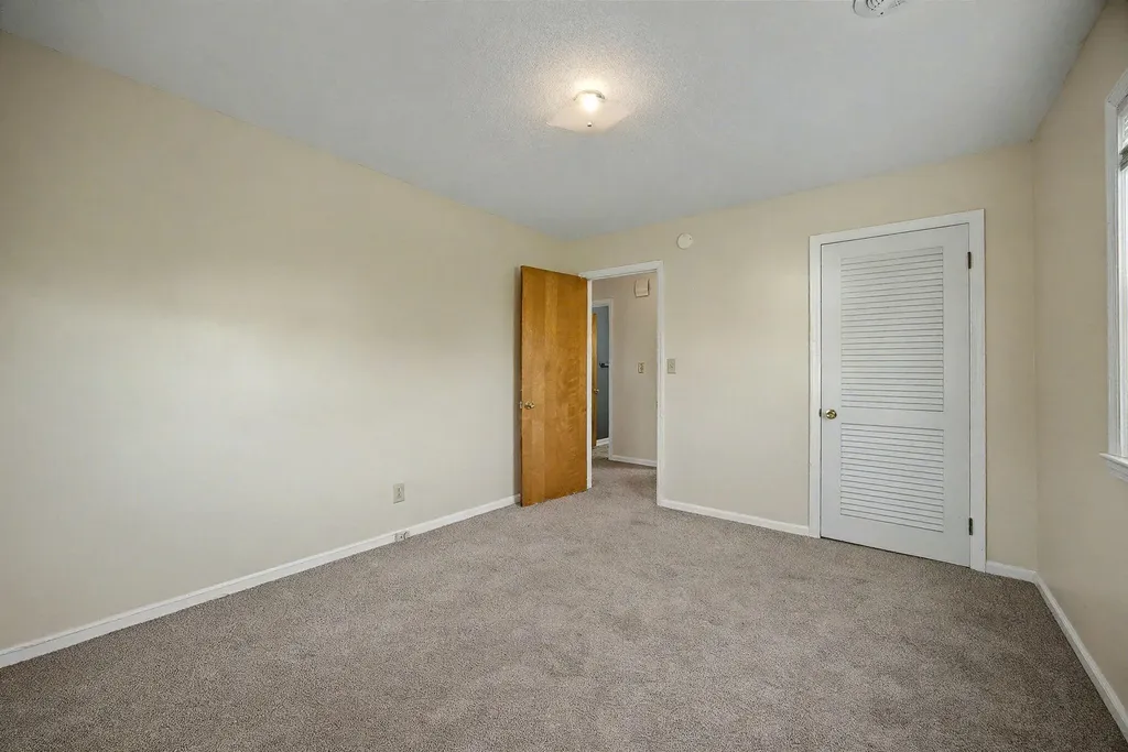 240 Susan Drive Richmond KY 40475