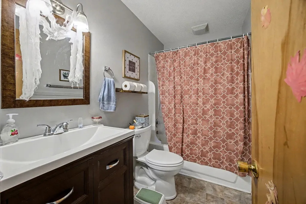 240 Susan Drive Richmond KY 40475