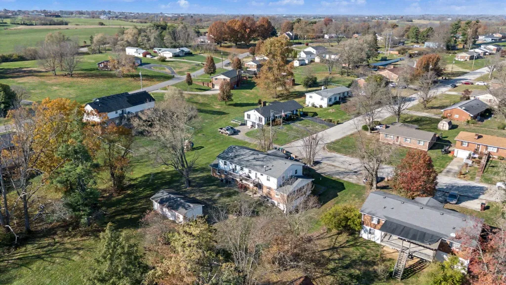 240 Susan Drive Richmond KY 40475