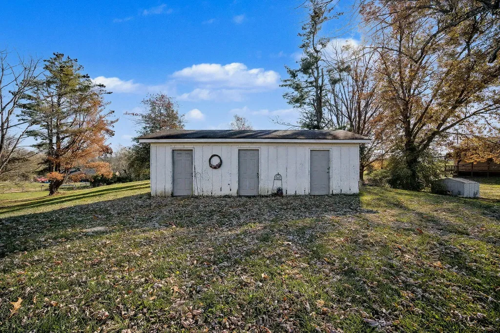 240 Susan Drive Richmond KY 40475