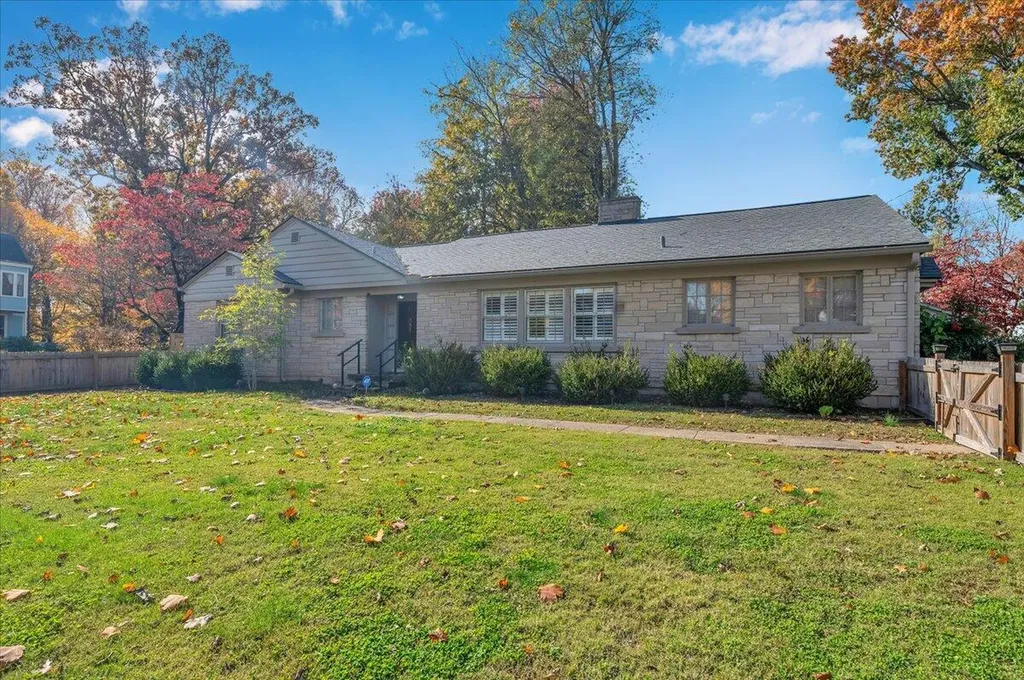 351 N 1st Street Danville KY 40422