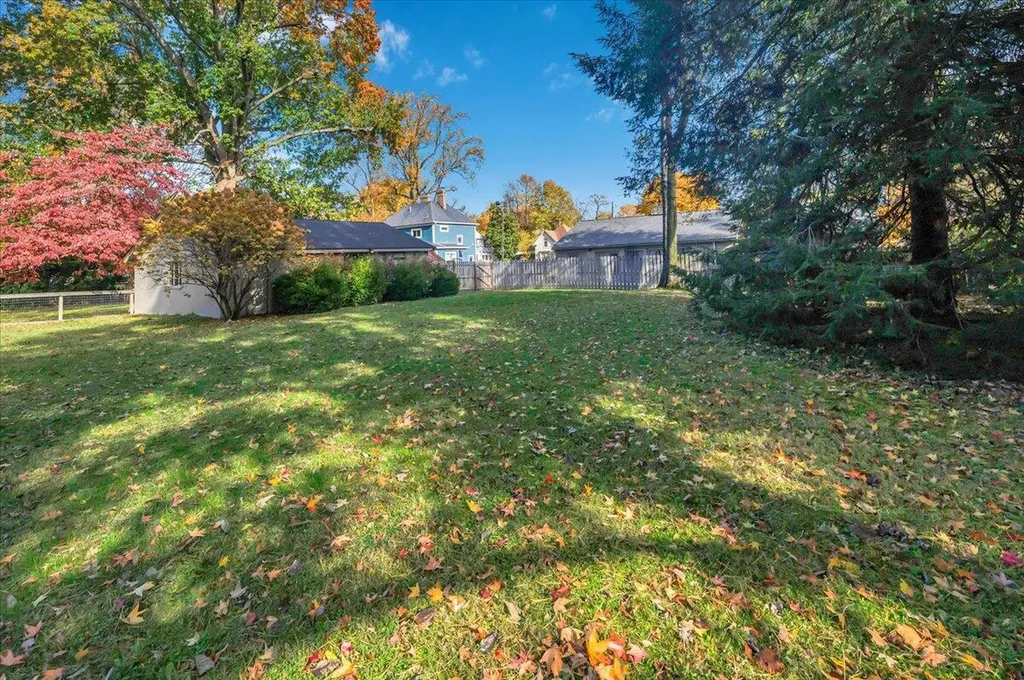 351 N 1st Street Danville KY 40422