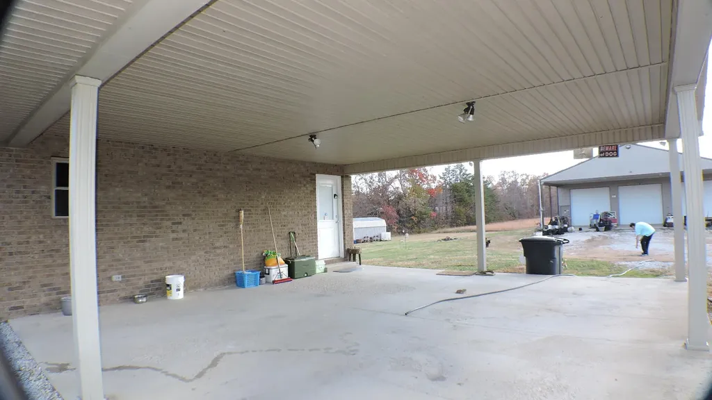 10625 Main Street Jeffersonville KY 40337