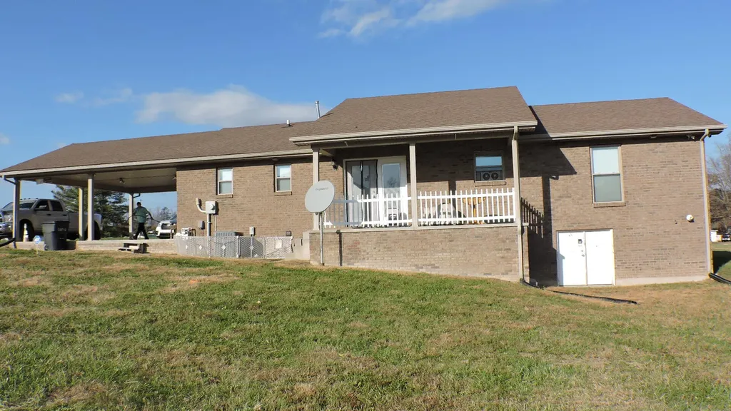 10625 Main Street Jeffersonville KY 40337