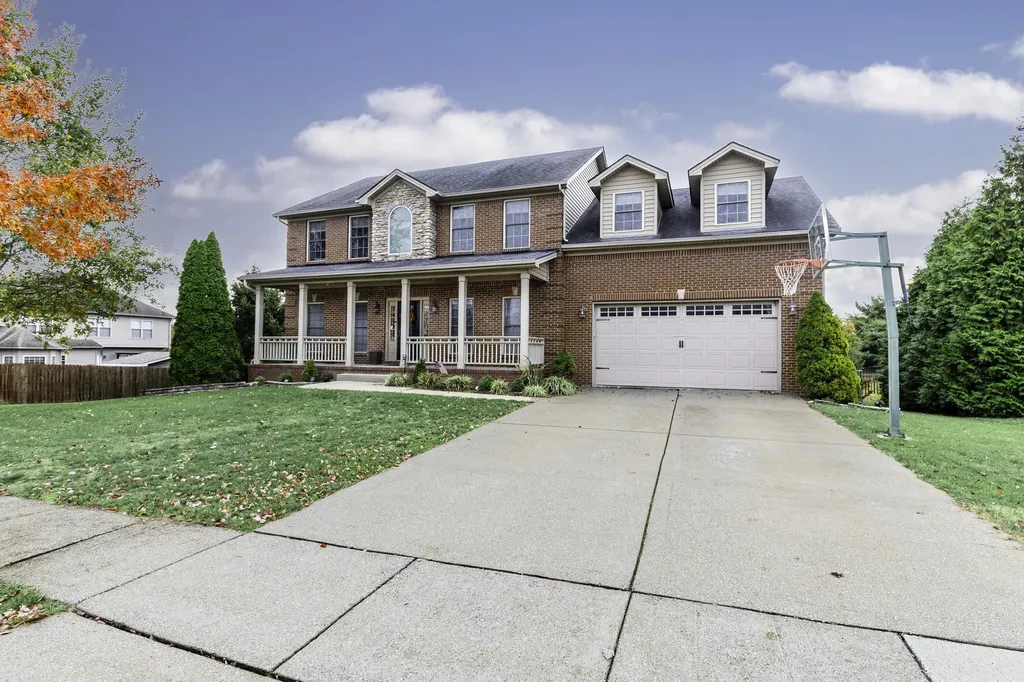 553 Adena Trace Versailles KY 40383