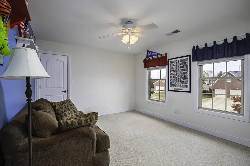553 Adena Trace Versailles KY 40383
