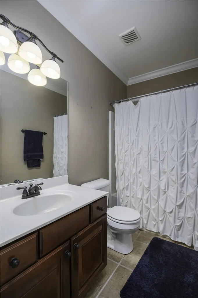 553 Adena Trace Versailles KY 40383