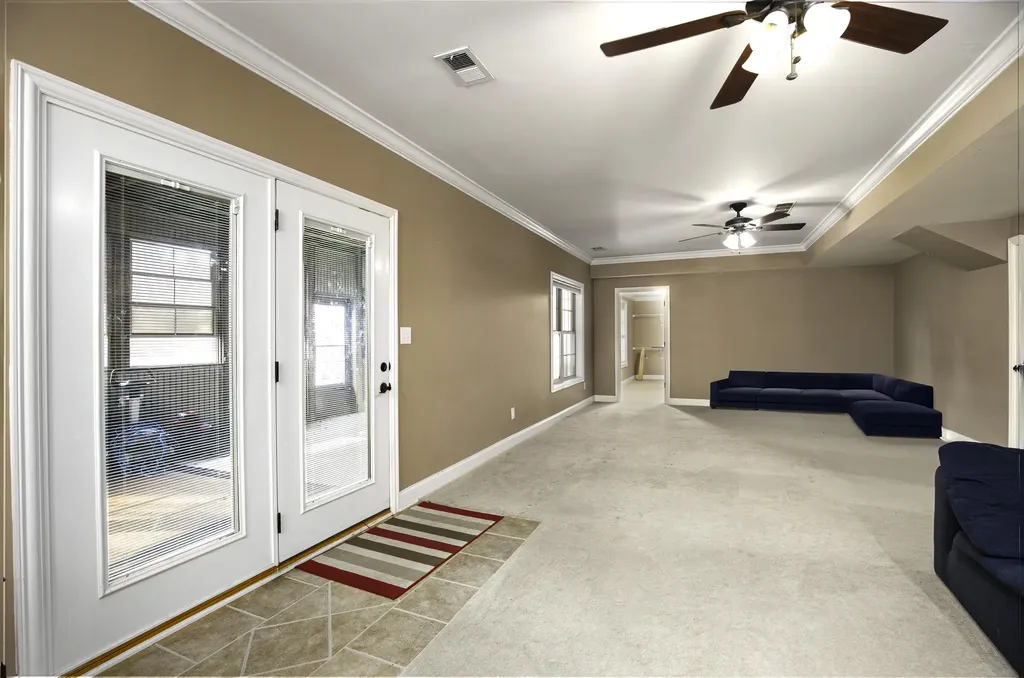 553 Adena Trace Versailles KY 40383