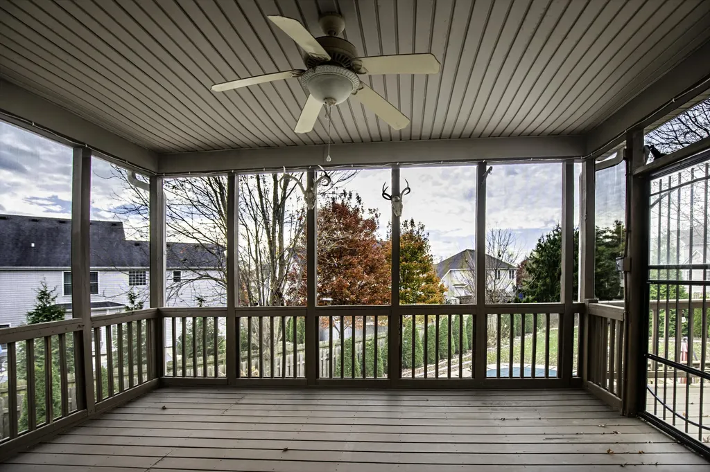 553 Adena Trace Versailles KY 40383