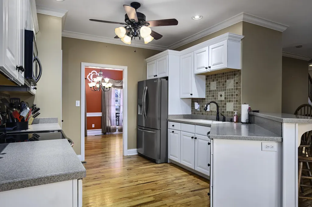 553 Adena Trace Versailles KY 40383